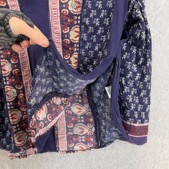 Sea New York Womens Size 4 Printed Boho Blouse Navy Blue Red Peasant India VNeck - Picture 7 of 12